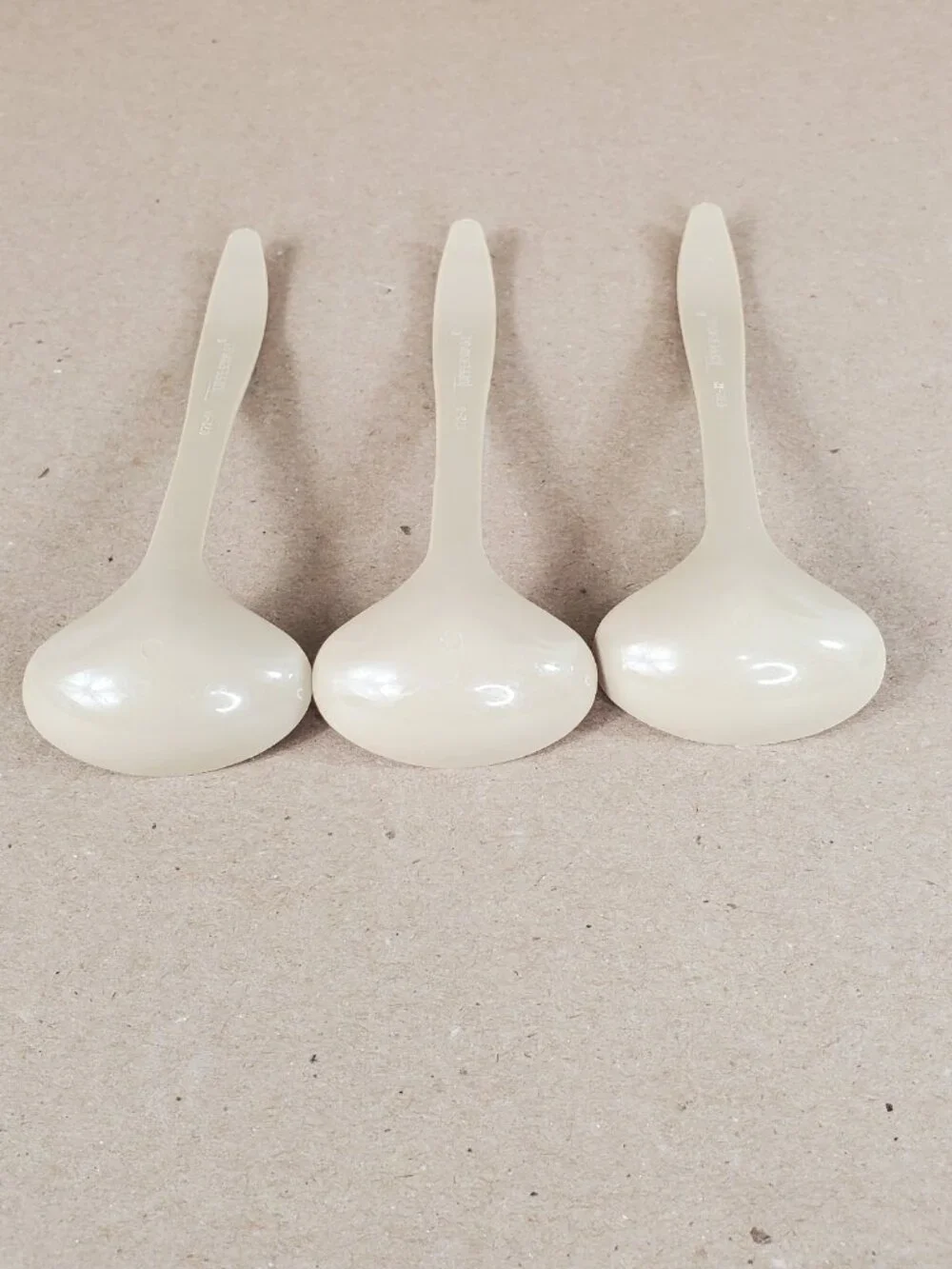 Tupperware 872 Condiment Spoons Mini Ladles Set of 3